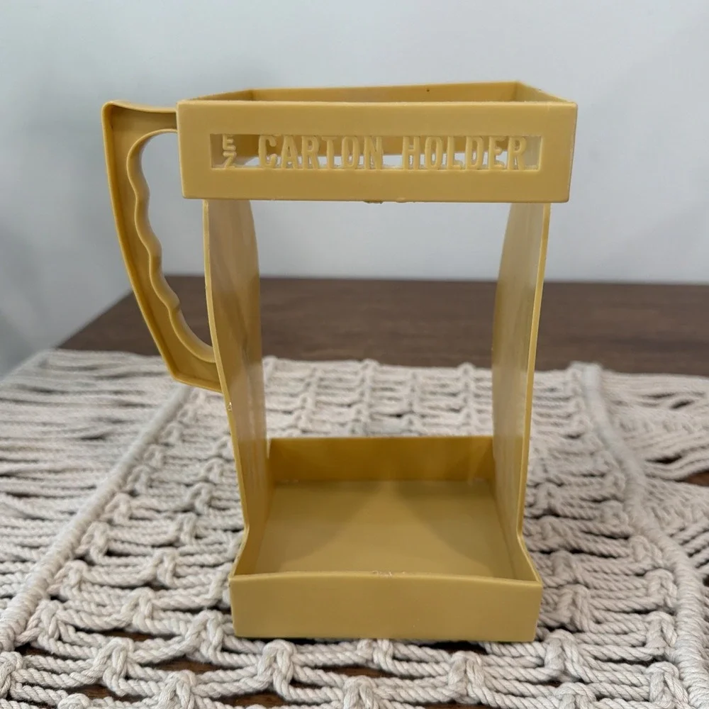 EZ Carton Holder Harvest Gold Plastics Half Gallon Carton Milk Juice Caddy VGC